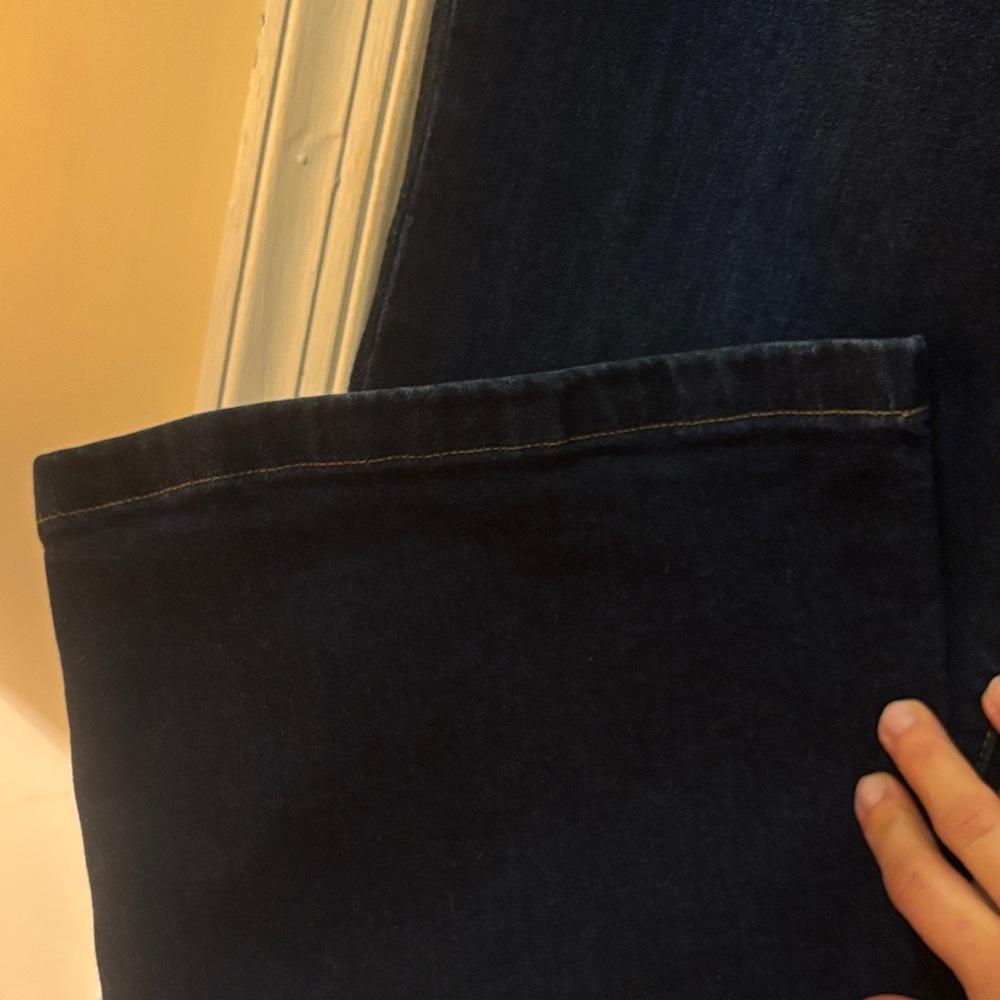 GAP Women’s 70’s High Rise Flare Jeans - Picture 8 of 8